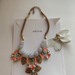 Stella & Dot Jewelry - Stella & Dot Riviera Statement Necklace Stella & Dot Jewelry - Stella & Dot Riviera Statement Necklace
